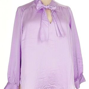 NWT Torrid 2x Lavender Women's Top with Bow Detail silky material